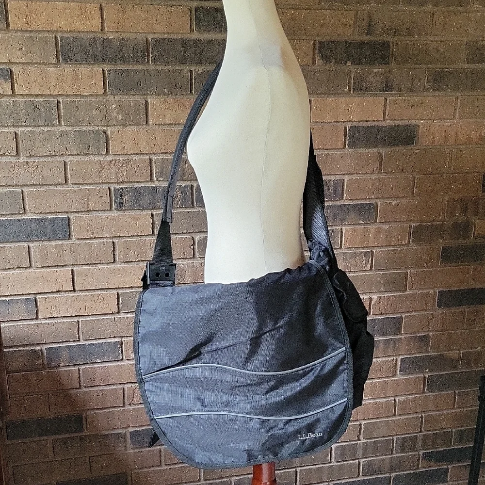 L.L. Bean nylon messenger bag, black/gray